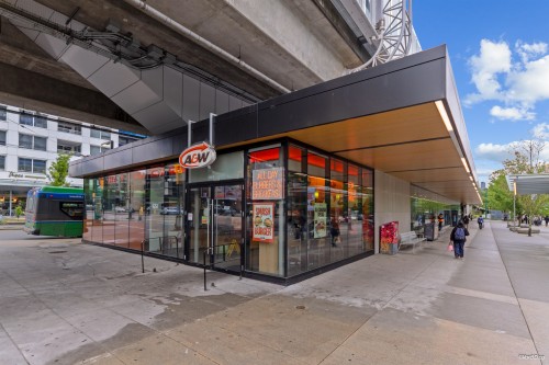 205-3438 Vanness Avenue, Vancouver, BC 