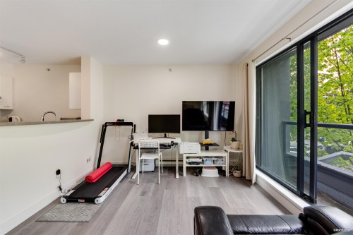 205-3438 Vanness Avenue, Vancouver, BC 