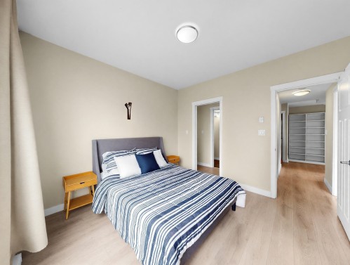 605-2968 Glen Drive, Coquitlam, BC 
