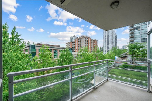 605-2968 Glen Drive, Coquitlam, BC 
