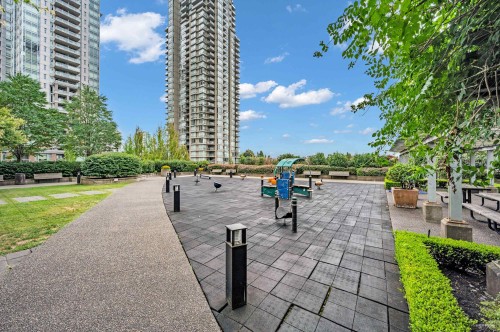 605-2968 Glen Drive, Coquitlam, BC 