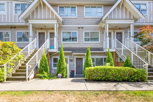 17-730 Farrow Street  Coquitlam, BC V3J 7Y7