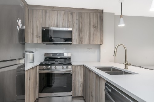 512-7831 Westminster Highway, Richmond, BC 