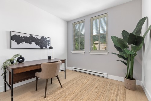 302-7330 Arbutus Street, Pemberton, BC 