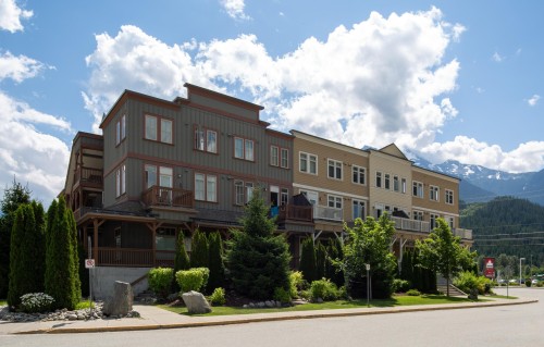 302-7330 Arbutus Street, Pemberton, BC 