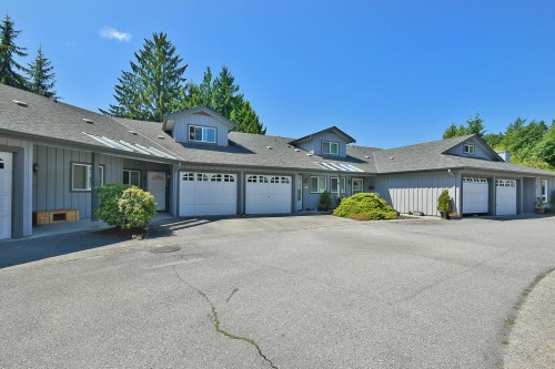 11-5761 Wharf Avenue, Sechelt, BC 