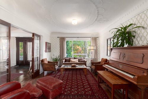 1859 Napier Street, Vancouver, BC 