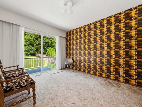 1218 Chamberlain Drive, North Vancouver, BC 