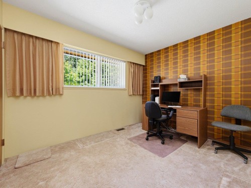 1218 Chamberlain Drive, North Vancouver, BC 