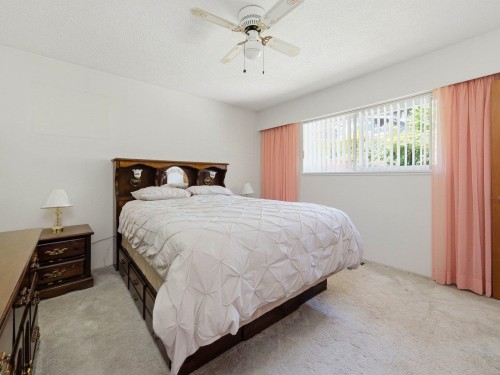 1218 Chamberlain Drive, North Vancouver, BC 