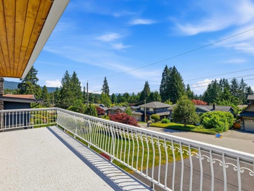 1218 Chamberlain Drive, North Vancouver, BC 