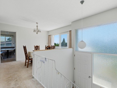 1218 Chamberlain Drive, North Vancouver, BC 