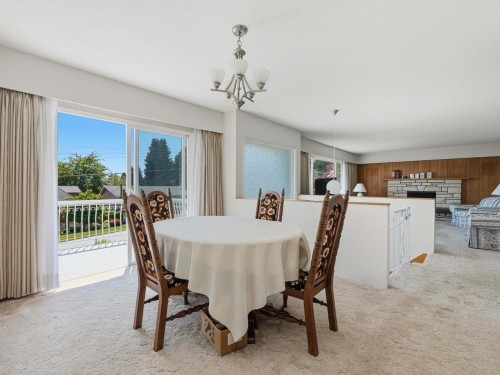 1218 Chamberlain Drive, North Vancouver, BC 