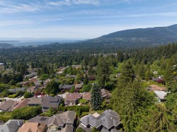 4080 St. Pauls Avenue  North Vancouver, BC V7N 1T5