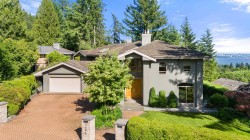 4406 Woodpark Road  West Vancouver, BC V7S 2W4