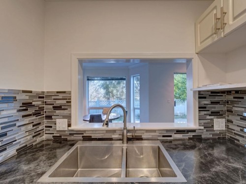 5-5740 Marine Way, Sechelt, BC 