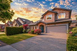 6833 Barnard Drive  Richmond, BC V7C 5T3