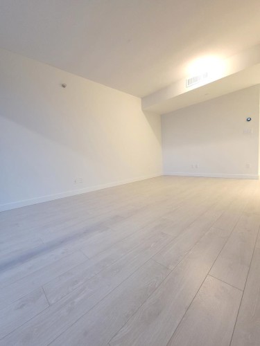 2609-4730 Lougheed Highway, Burnaby, BC 
