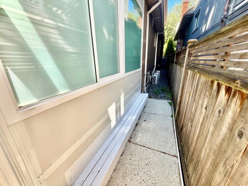 3488 30Th Avenue W, Vancouver, BC 