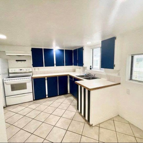 1748 Napier Street, Vancouver, BC 
