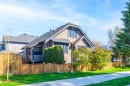 302 12Th Street E, North Vancouver, BC 