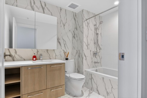1700-3280 Corvette Way, Richmond, BC 