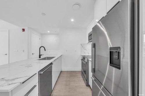 2260 1St Avenue E, Vancouver, BC 
