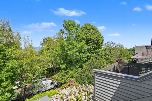 1868 15Th Avenue W, Vancouver, BC 