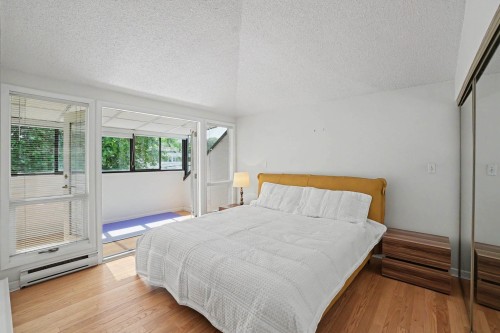 1868 15Th Avenue W, Vancouver, BC 