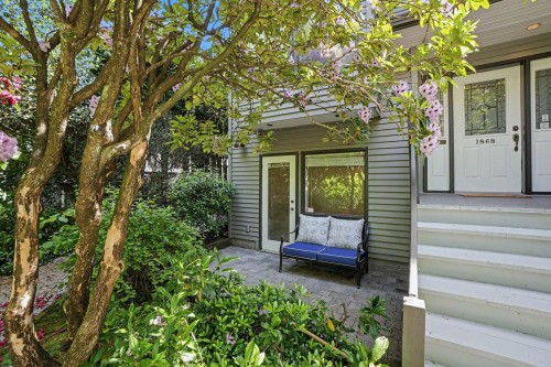 1868 15Th Avenue W, Vancouver, BC 