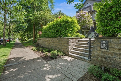 1868 15Th Avenue W, Vancouver, BC 