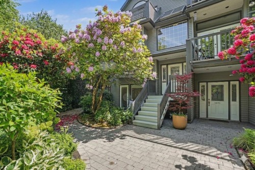 1868 15Th Avenue W, Vancouver, BC 