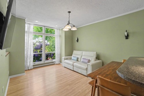 1868 15Th Avenue W, Vancouver, BC 