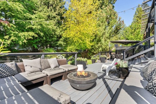 1098 Linnae Avenue, North Vancouver, BC 