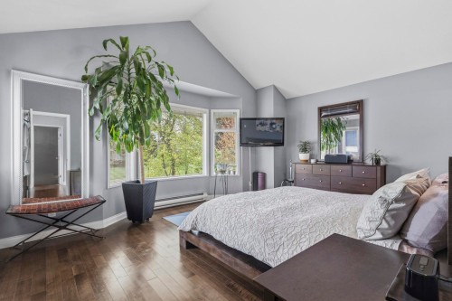 31 15Th Avenue W, Vancouver, BC 