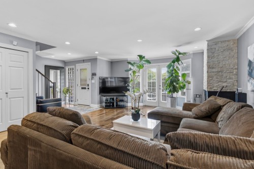 31 15Th Avenue W, Vancouver, BC 