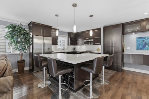 31 15Th Avenue W, Vancouver, BC 