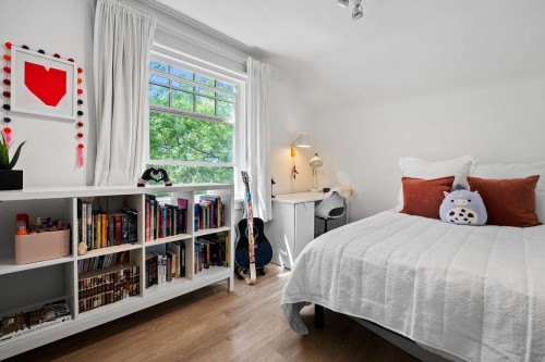 3392 8Th Avenue W, Vancouver, BC 