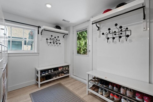 3392 8Th Avenue W, Vancouver, BC 