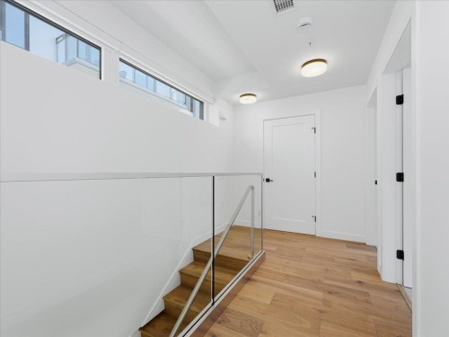 6833 Cambie Street, Vancouver, BC 