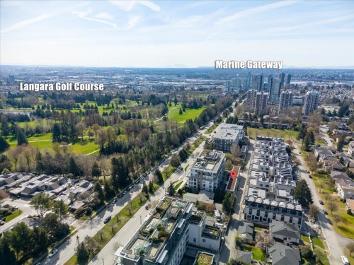 6833 Cambie Street, Vancouver, BC 