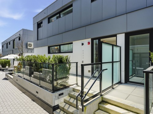 6833 Cambie Street, Vancouver, BC 