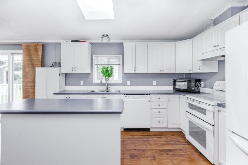 760 Hillcrest Road, Gibsons, BC 