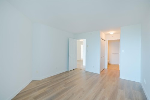 1006-4567 Hazel Street, Burnaby, BC 
