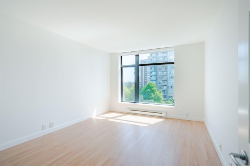 1006-4567 Hazel Street, Burnaby, BC 