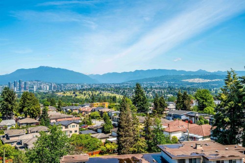 1006-4567 Hazel Street, Burnaby, BC 