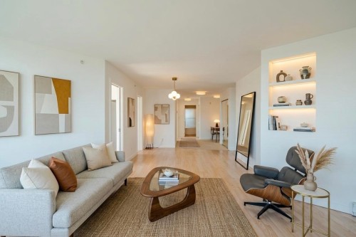 1006-4567 Hazel Street, Burnaby, BC 