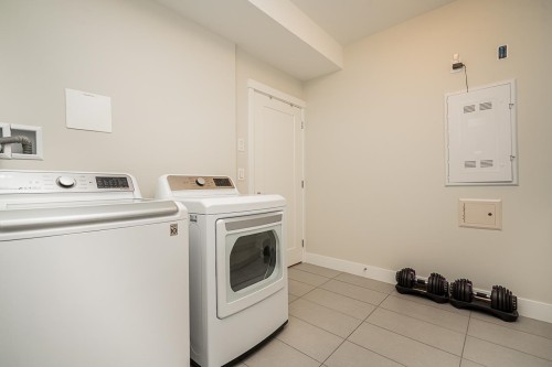 204-12367 224 Street, Maple Ridge, BC 