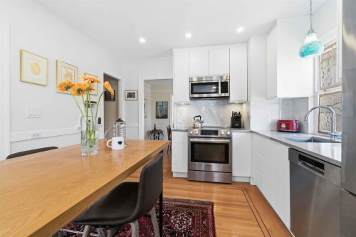 433 18Th Avenue W, Vancouver, BC 