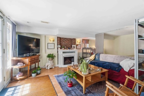 433 18Th Avenue W, Vancouver, BC 